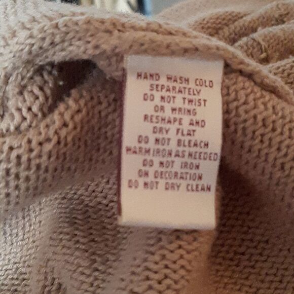 Worthington's Designer Sweater Size L - Picture 14 of 14